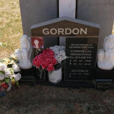 GORDON Jacobus 1963- &amp; Cornelia Hendrina Elizabeth 1966-2015