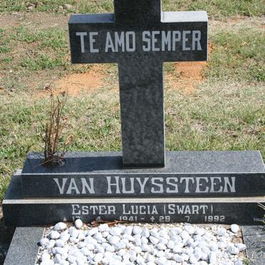 HUYSSTEEN Ester Lucia, van nee SWART 1941-1992