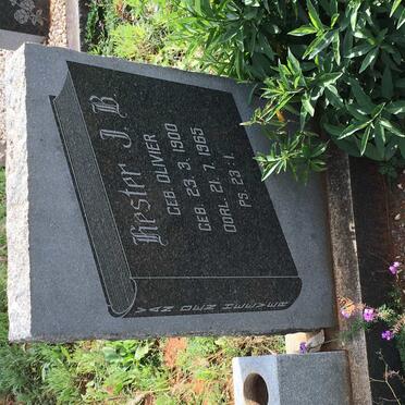 HEEVER Hester J.B., van den nee OLIVIER 1900-1965