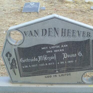 HEEVER Douw G., van den 1910- &amp; Gertruida M. 1927-1977