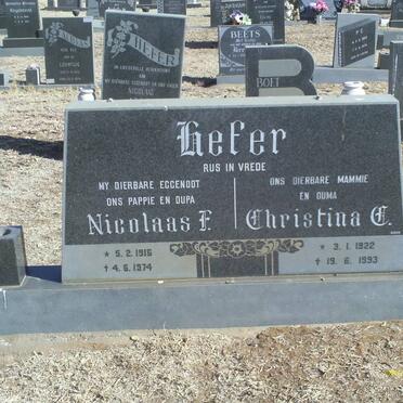 HEFER Nicolaas F. 1916-1974 &amp; Christina C. 1922-1993