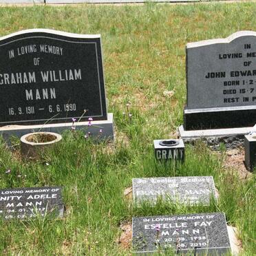 MANN Unity Adele 1917-20?1 :: MANN Estelle Fay 1938-2010 :: MANN Graham William 1911-1990