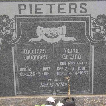 PIETERS Nicolaas Johannes 1897-1961 &amp; Maria Gezina MOSTERT 1901-1987