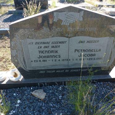 VILLIERS Hendrik Johannes, de 1911-1973 &amp; Petronella Jacoba 1913-1985