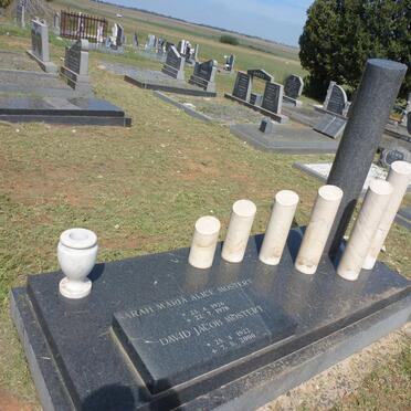 MOSTERT David Jacob 1922-2000 &amp; Sarah Maria Alice 1926-1978