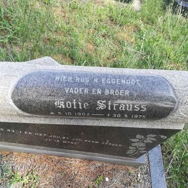 STRAUSS Kotie 1902-1975