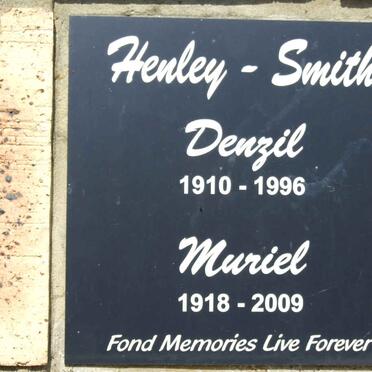 HENLEY Denzil, Smith 1910-1996 &amp; Muriel 1918-2009