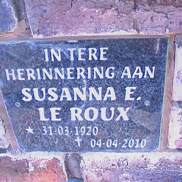 ROUX Susanna E., le 1920-2010
