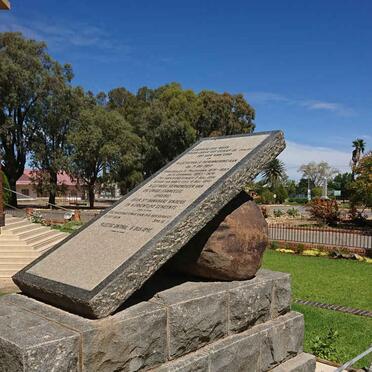 1. Graf van Ds. P DU TOIT