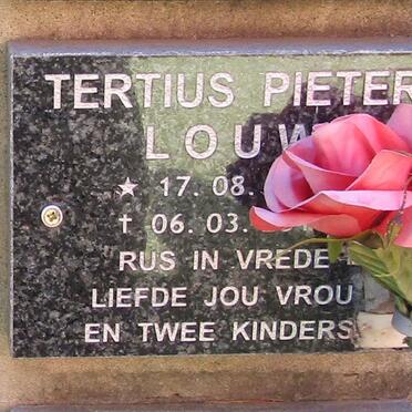 LOUW Tertius Pieter