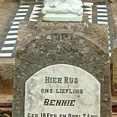 Free State, FOURIESBURG district, Onze Rust, farm cemetery