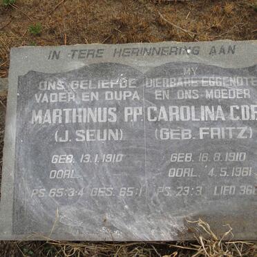 ? Marthinus P.P. 1910- & Carolina C.D.F. FRITZ 1910-1961