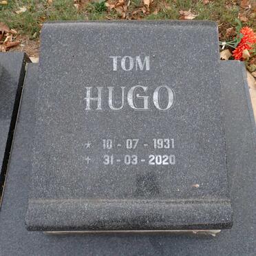 HUGO Tom 1931-2020