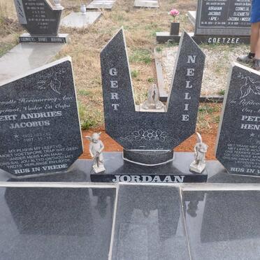 JORDAAN Gert Andries Jacobus 1932-1997 & Petronella Hendrika J. 1935-2013