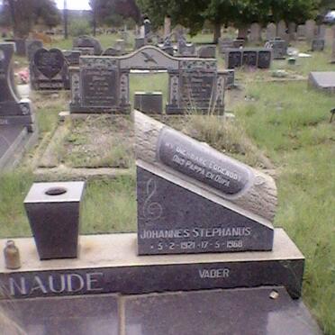 NAUDE Johannes Stephanus 1921-1968 &amp; Olive Winnifred 1920-1992