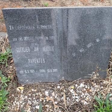 PAPENFUS Gottlieb Jan Hendrik 1921-2011