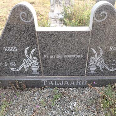 TALJAARD Koos 1912-1997 & Baby 1915-1992