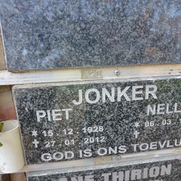 JONKER Piet 1928-2012 &amp; Nellie 1937-