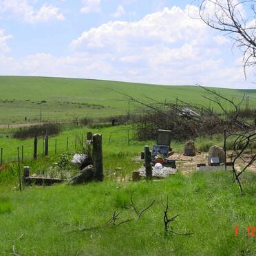 Free State, HARRISMITH district, Swinburne, Kiesbeen 426, farm cemetery