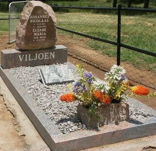 VILJOEN Johannes Nicolaas 1953-2006 &amp; Elsabe Maria ROOS 1955-