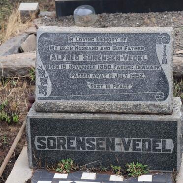 V - Vanne :: Surnames - V