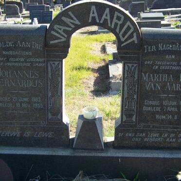 AARDT Johannes Bernardus, van 1883-1955 &amp; Martha H.S. 1888-1975