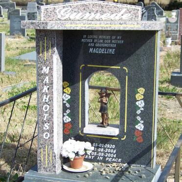 GUMEDE Makhotso Magdeline 1920-2004