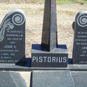 PISTORIUS Johan H. 1907-1989 &amp; Anna M.C. 1909-1981