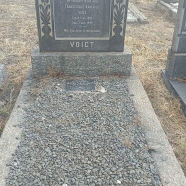 V - Vanne :: Surnames - V