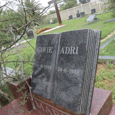 MAREE Gawie 1944-2002 &amp; Adri 1948-