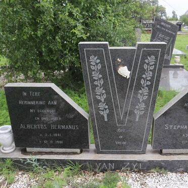 ZYL Albertus Hermanus, van 1941-1981 &amp; Stephanus Philippus 1944-2012