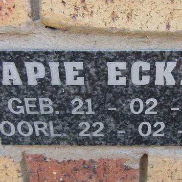 ECKARD Apie 1925-2005