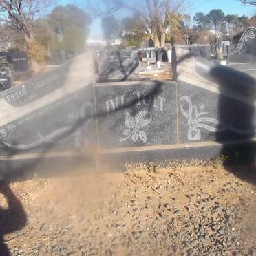 TOIT Pieter Lodewikus, du