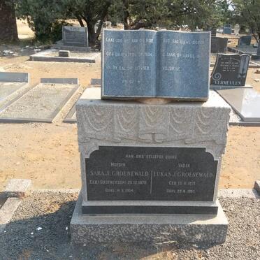 GROENEWALD Lukas J. 1871-1957 &amp; Sara J. OOSTHUYSEN 1879-1954