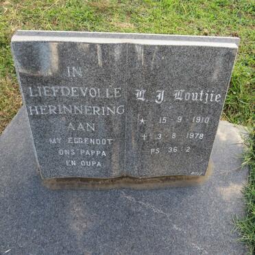 VENTER L.J. 1910-1978 & Hester M. 1913-2000 _2
