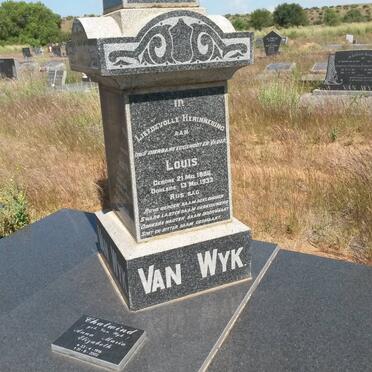 WYK Louis, van 1886-1933 :: CHATWIND Anna Maria Elizabeth nee VAN WYK 1916-2002