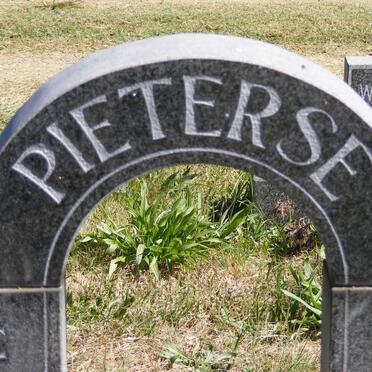 PIETERSE Hermanus 1952-1990 :: PIETERSE Chantel 1985-1990