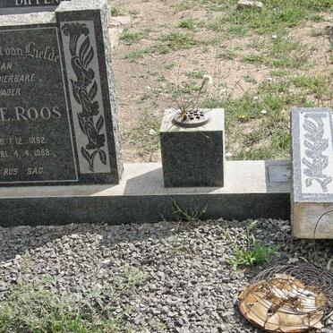 ROOS J.M.E. 1882-1969 &amp; A.M.C.  MOOLMAN 1888-1959