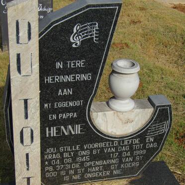 TOIT Hennie, du 1945-1999