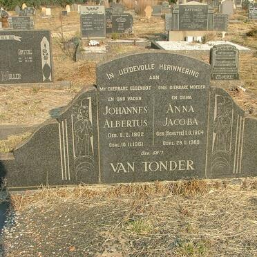 TONDER Johannes Albertus, van 1902-1961 &amp; Anna Jacoba SCHUTTE 1904-1988