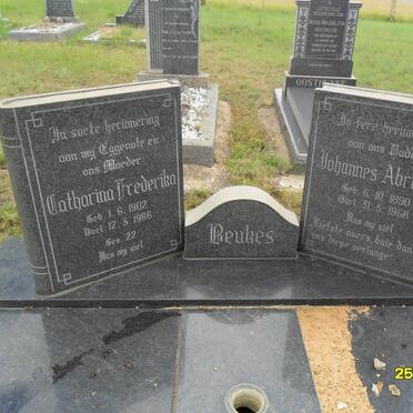 BEUKES Johannes Abraham 1890-1968 &amp; Catharina Frederika 1902-1966