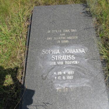 STRAUSS Sophia Johanna nee VAN ROOYEN 1897-1987