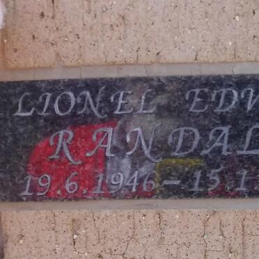 R - Vanne :: Surnames - R