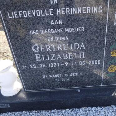 ?LIN Walter Henry 1920-2000 &amp; Gertruida Elizabeth 1927-2006