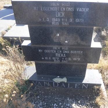 DALEN Dick, van 1949-1979 :: VAN DALEN Rieka 1972-1979