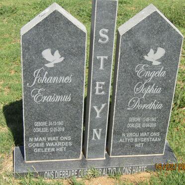 STEYN Johannes Erasmus 1943-2010 &amp; Engela Sophia Dorethia 1945-2016