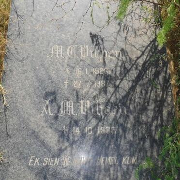 VILJOEN M.C. 1926-1987 &amp; A.M. 1933-