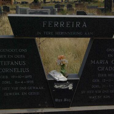 FERREIRA Stefanus Cornelius 1895-1978 &amp; Maria Georgina Cradoxia HELM 1898-1984
