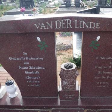 LINDE Anna Jacobus Hendrik, van der 1923-1917 &amp; Engela Johanna DE JAGER 1927-2003