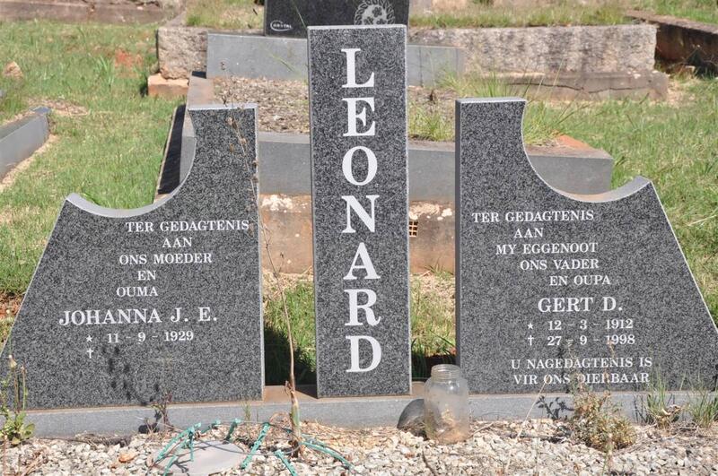 LEONARD Gert D. 1912-1998 & Johanna J.E. 1929-
